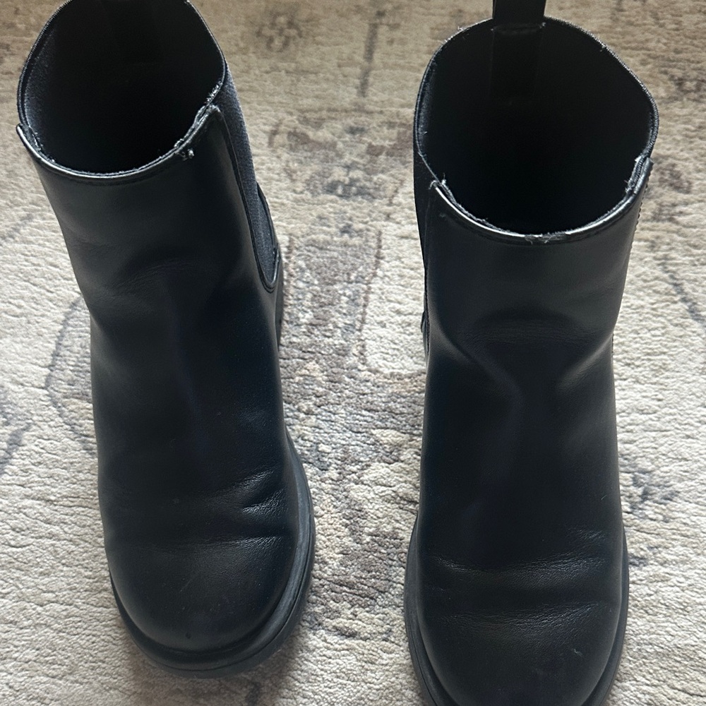 Old Navy Black Ankle Booties